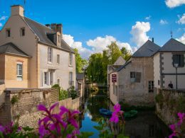 Sorties en famille ou entre amis : les meilleurs plans pour un été inoubliable à Bayeux