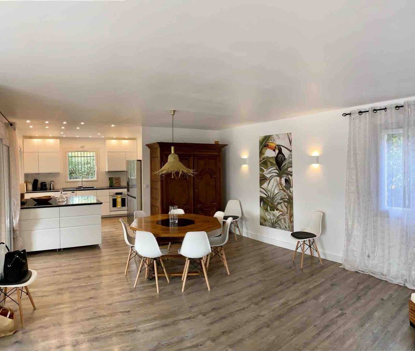 b373e071-5cb3-4ab6-b627-2f8f0d3b