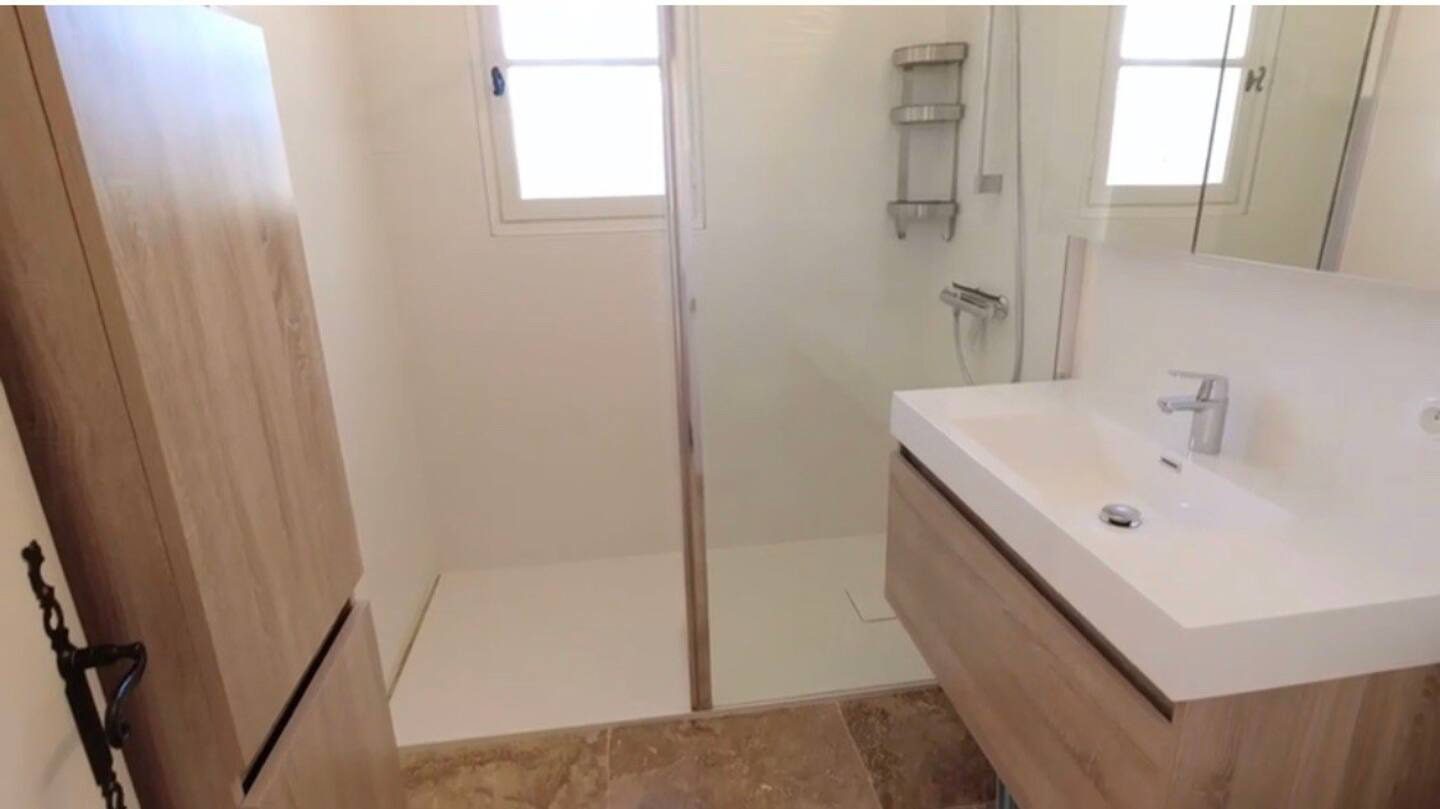 b3b11a6e-ea8b-4353-af93-0df5b975