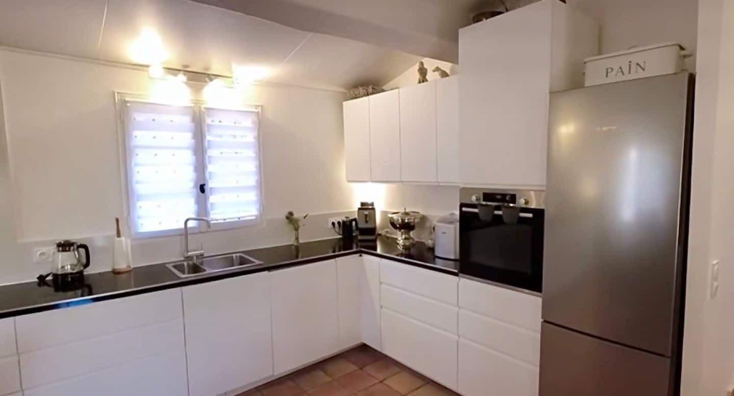 e4ec6e2b-1c4f-4291-a3b7-e7bb662b