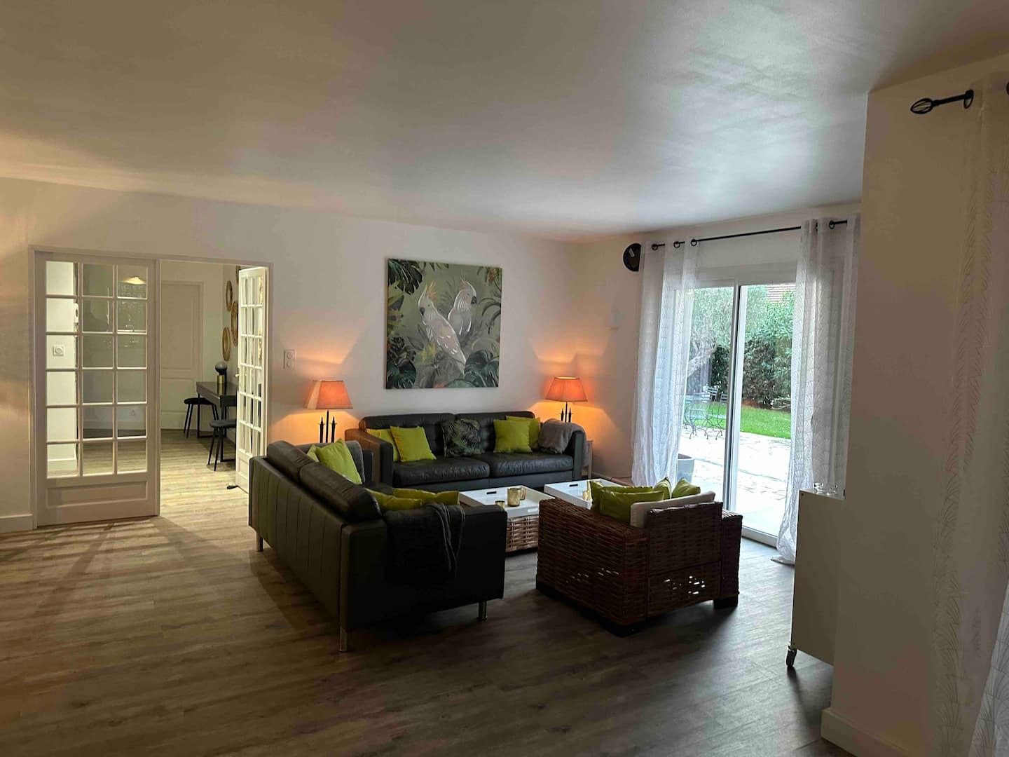 f5b6aab9-97d2-4751-ab25-2a9859ad