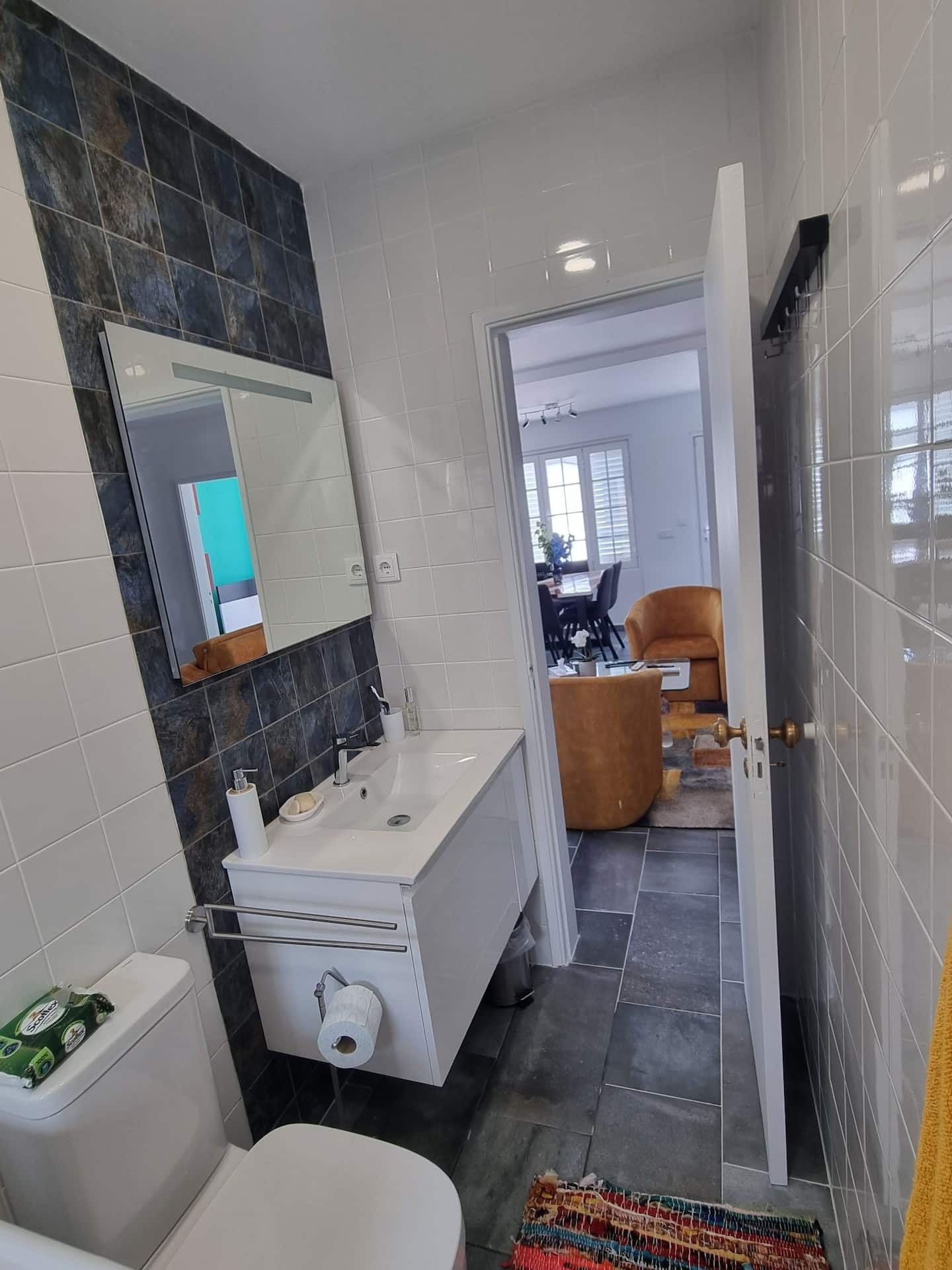 520c283a-c9f2-48f9-9975-c0a0c324