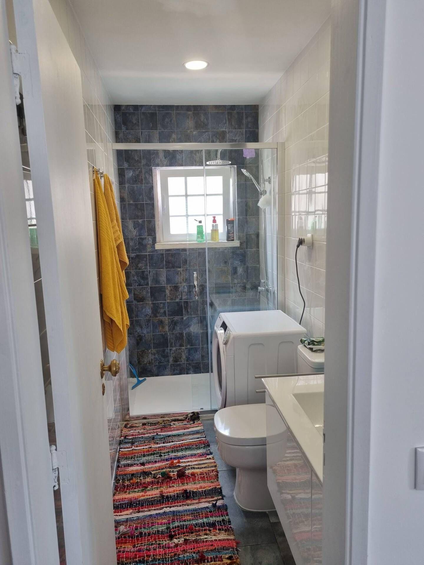 e545dcf2-8515-4595-b1e4-3c5f4136