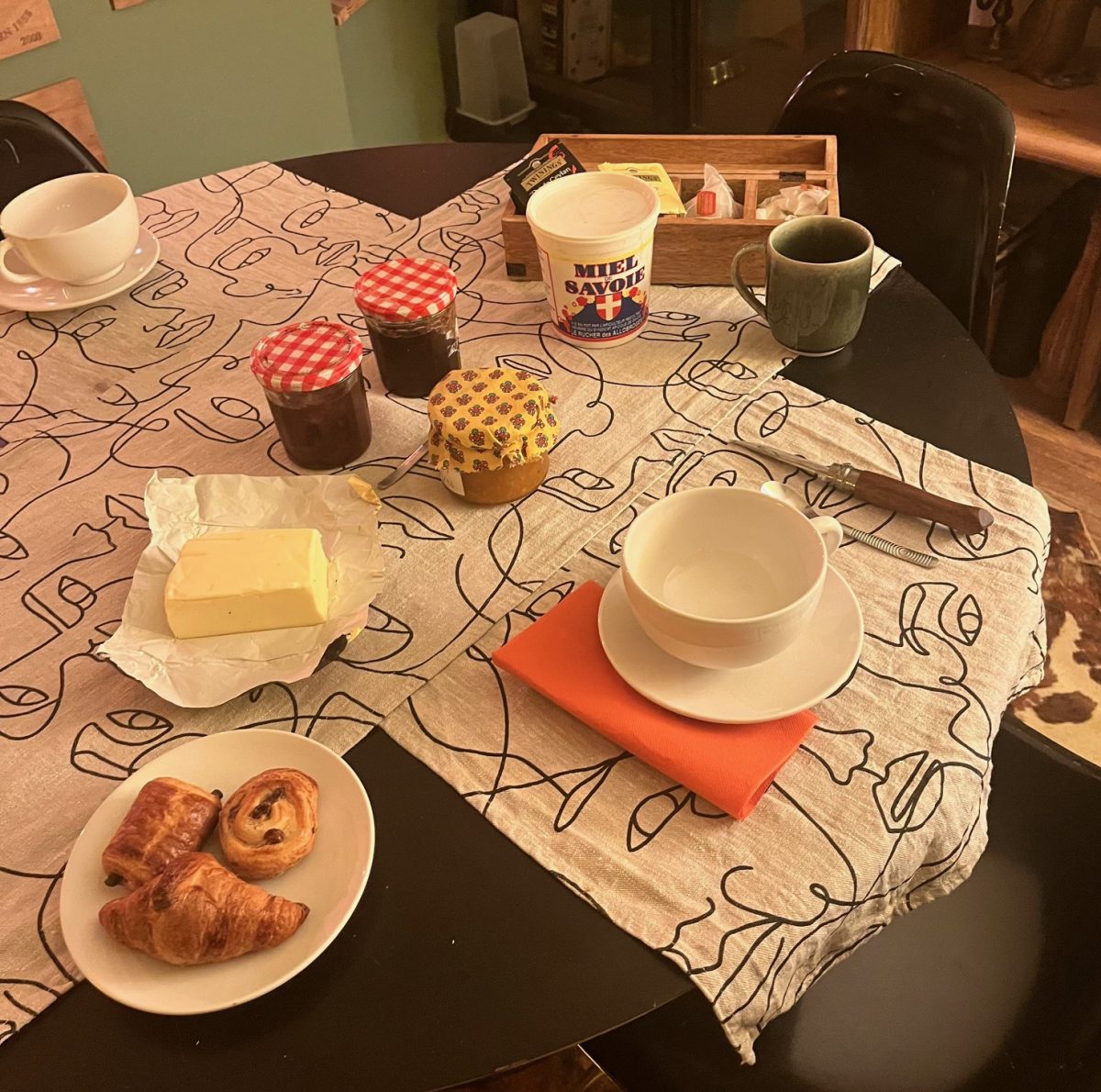 petit-dejeuner-2cfc42f4d57859386c97a5ad790daf65