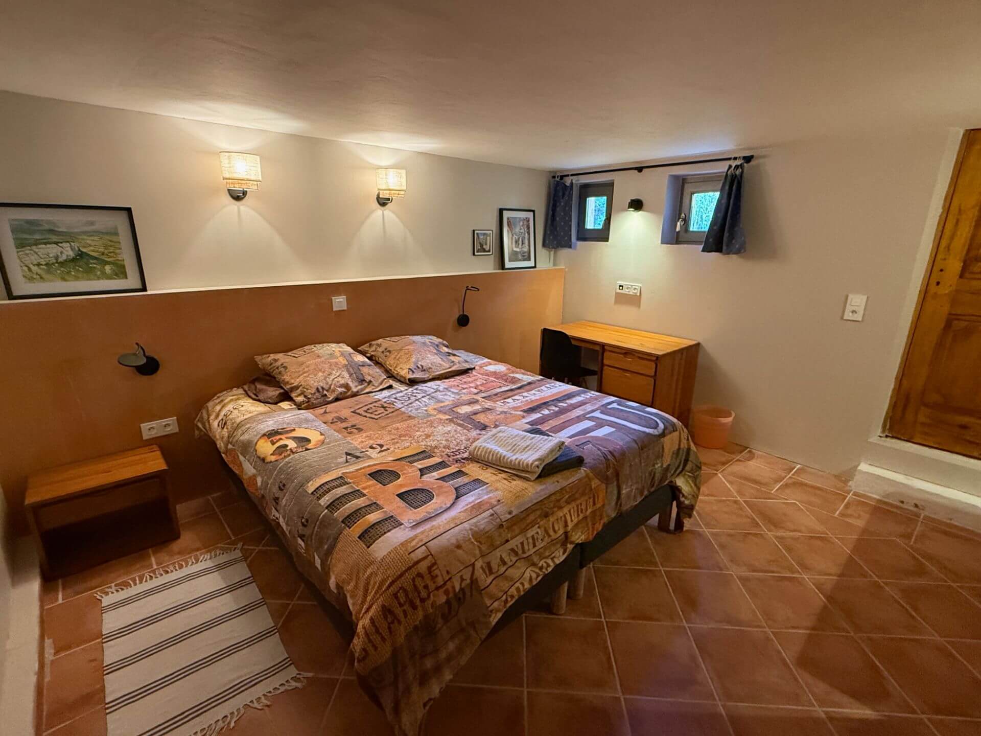 5.3.1-Chambre-sous-sol-fond-d374d6a7dc4c68996090b02a9958e3b9