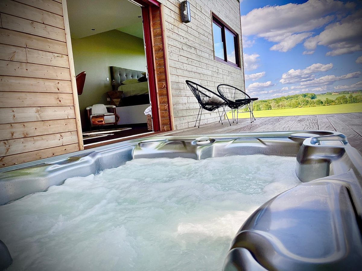 WhatsApp-Image-2024-05-25-a-15.30.29_e2213f3c-95ce216a0c9c5d9cbb89a4f349bd640a