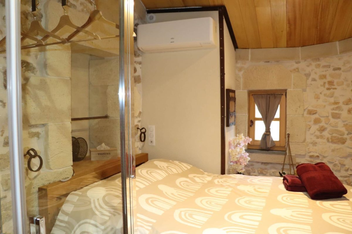 8bc98f02-e470-4d78-b69d-d74c9f40c222