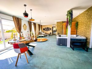 loveroom-vias-la-villa-des-charmes-pie╠Cce-a╠C-vivre-10-94139a1750d29e0883fc7ffcea7c47b3