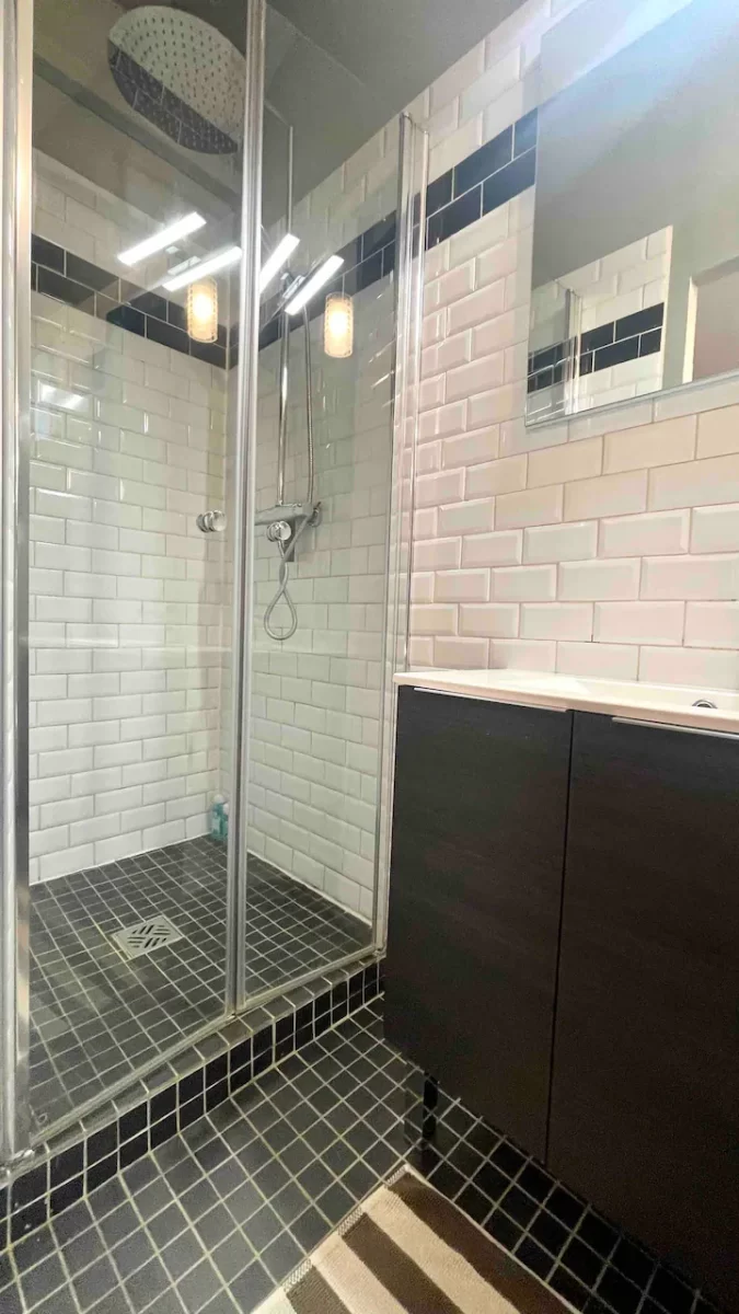 sdb2-2b21fff3b4fd395793fb297c4eff3495