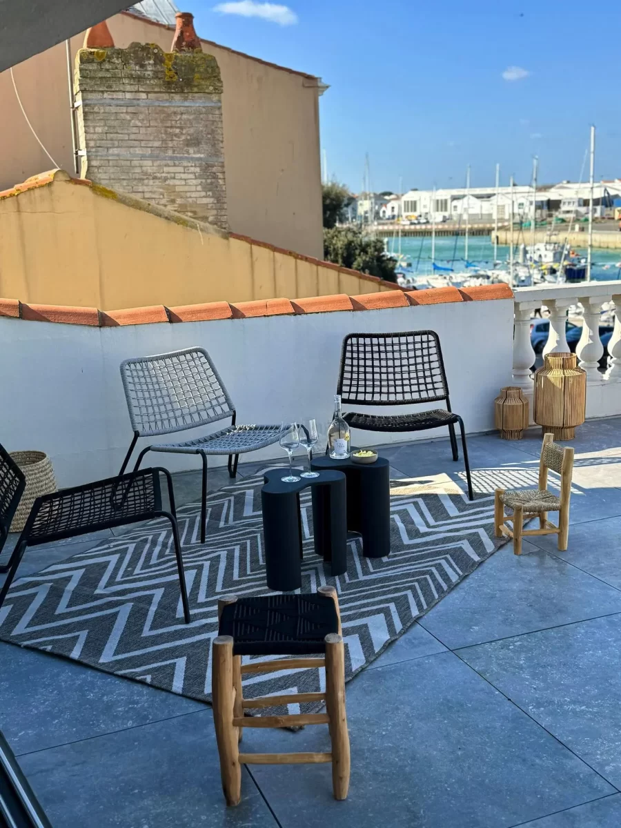 1427b001-c9fc-4171-abee-529ae2727308(1)