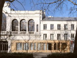 Pourquoi choisir l’Hôtel Elysée Montmartre pour une escapade parisienne inoubliable à Montmartre ?