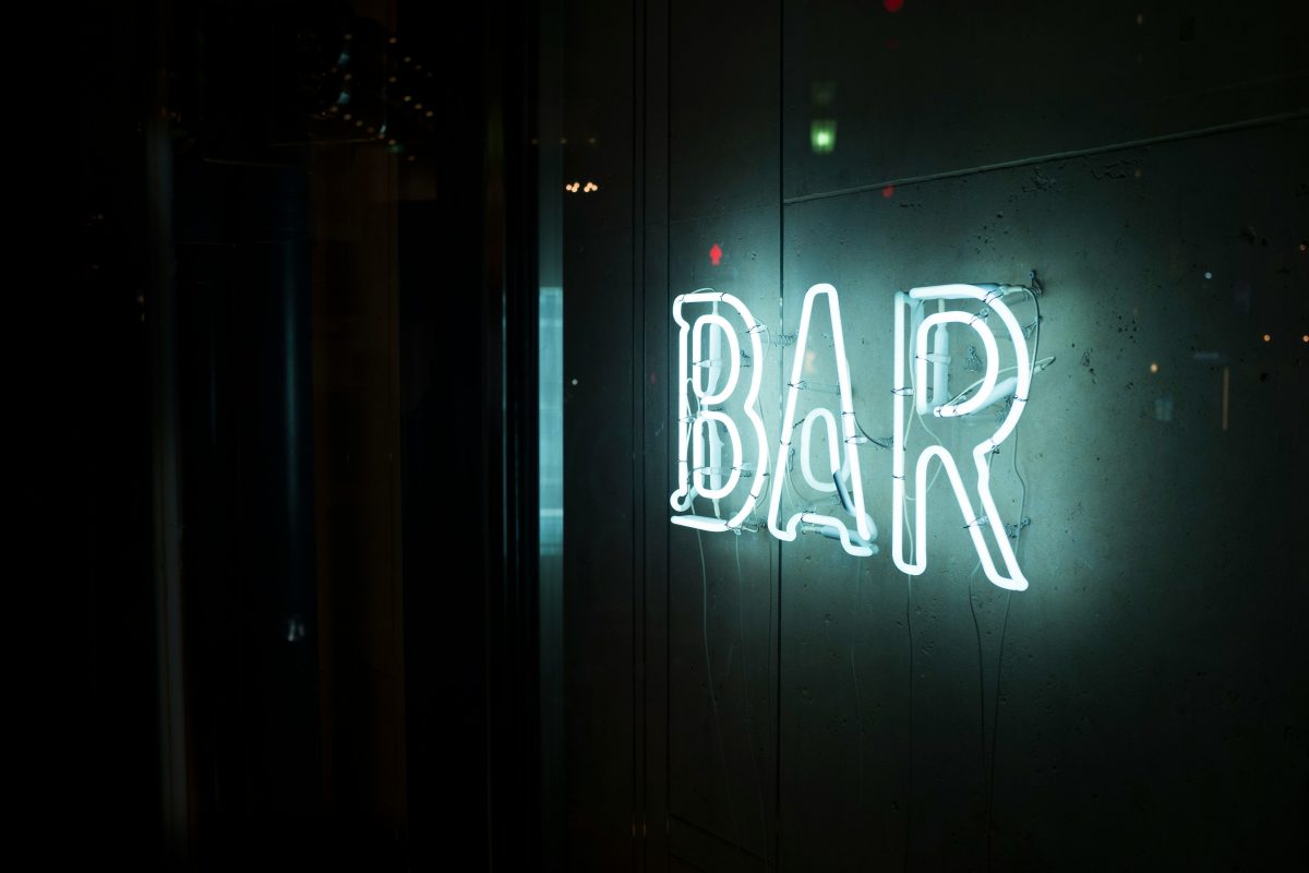 Un simulateur de F1 dans un bar