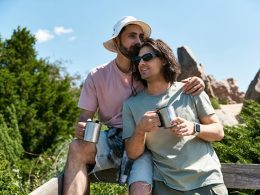 Escapades LGBT en pleine nature : les plus belles randonnées à faire en couple en France