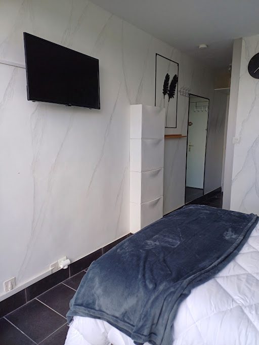 Studio-entree-e007adb71a9c2c855a95417bd84d8c49