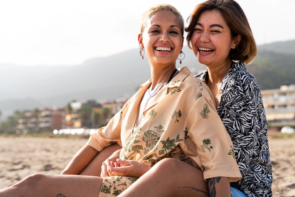 Tenues de voyage pour femmes : allie confort et élégance