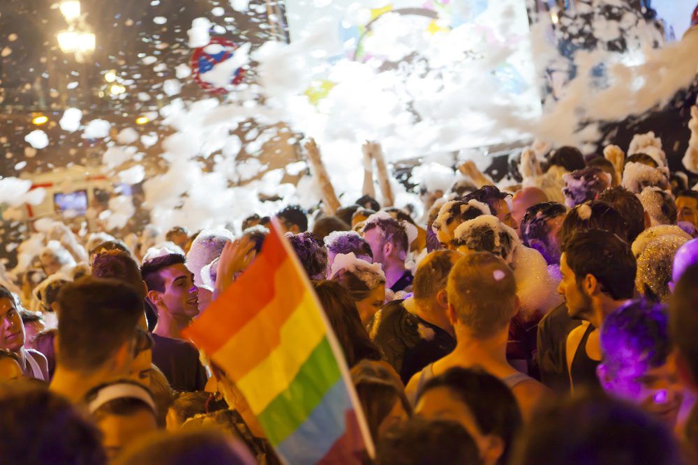 Les infrastructures et espaces dédiés à la communauté gay