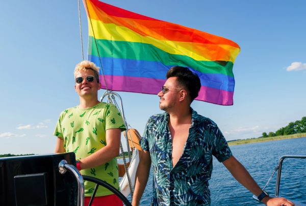 Voyager en tant qu'entrepreneur LGBT : concilier business, mobilité et identité