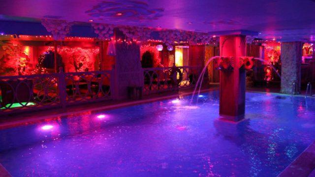 9575cc_4cfe2940739f463288d5650c634008bb