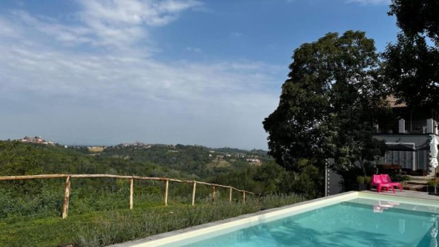 Cascina-Giantino-est-une-guesthouse-gay-men-only-a-Montegrosso-dAsti-en-Italie-dans-la-region-du-Piedmont-02-1024×768