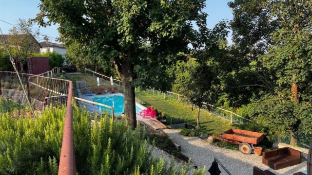 Cascina-Giantino-est-une-guesthouse-gay-men-only-a-Montegrosso-dAsti-en-Italie-dans-la-region-du-Piedmont-03-1024×768