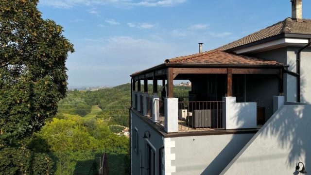 Cascina-Giantino-est-une-guesthouse-gay-men-only-a-Montegrosso-dAsti-en-Italie-dans-la-region-du-Piedmont-04-1024×768