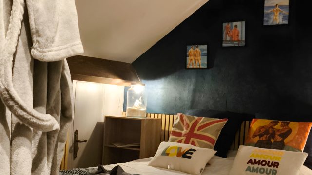 Picsart_25-09-21_21-46-03-474