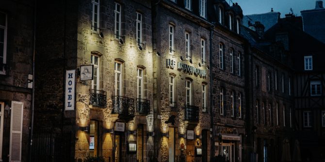 Hôtel Le d’Avaugour à Dinan : une parenthèse de charme au cœur de la Bretagne médiévale