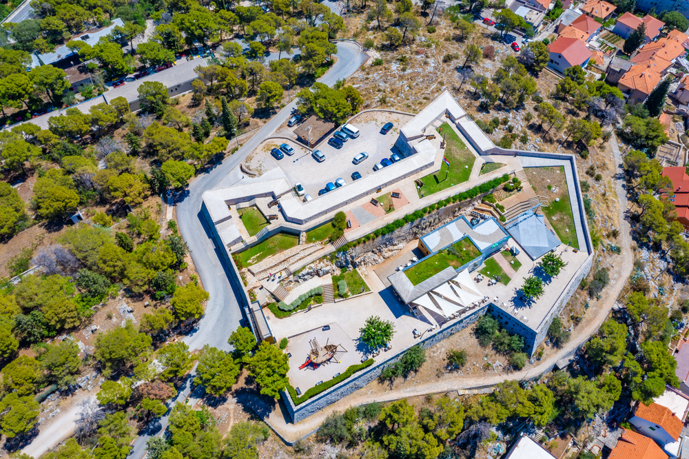 Une construction née dans l’urgence